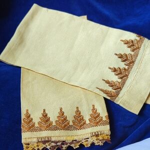 Embroidered Vintage Yellow and Brown Hand Towels